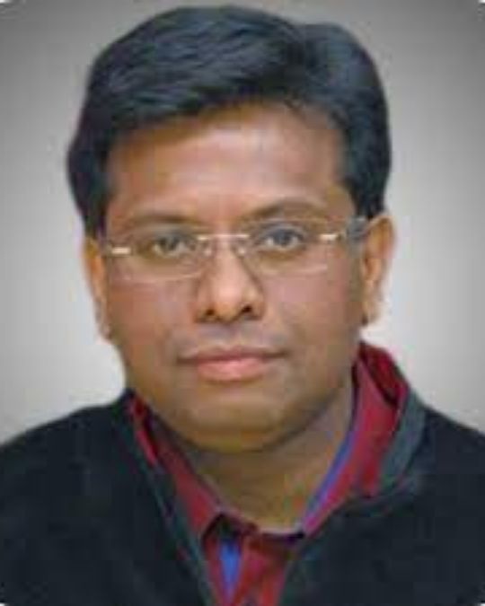 Dr Rajiv Kovil